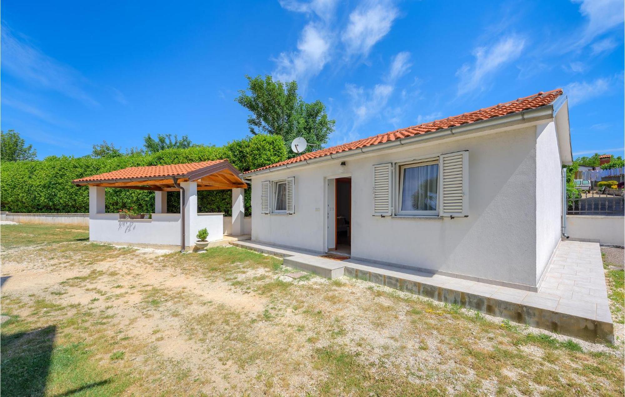 Awesome Home In Zminj With Wifi エクステリア 写真